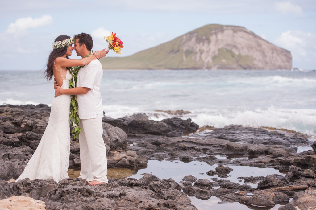 Rachel_Rose_Photography_Hawaii_Oahu_Destination_Wedding_Bride_Groom_Happiness