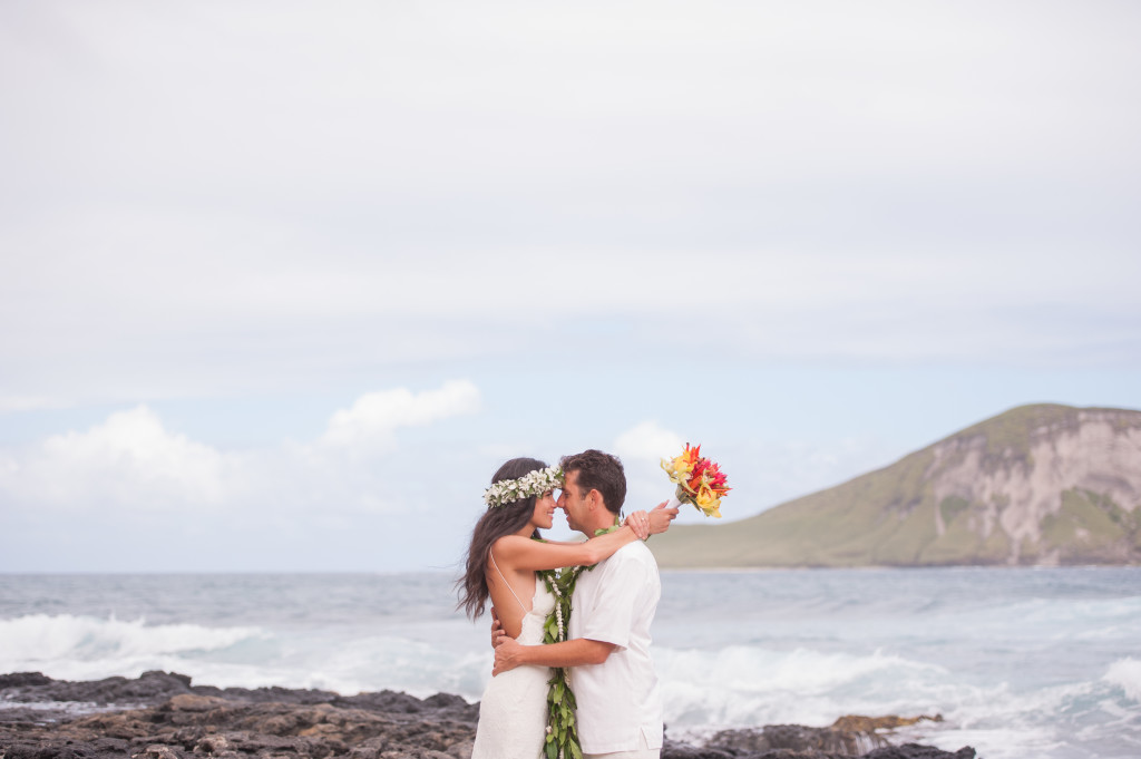 Rachel_Rose_Photography_Hawaii_Oahu_Destination_Wedding_Bride_Groom_Married